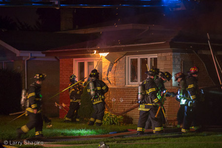 house fire in Morton Grove IL at 5845 Keeney 8-28-14 Larry Shapiro photography shapirophotography.net